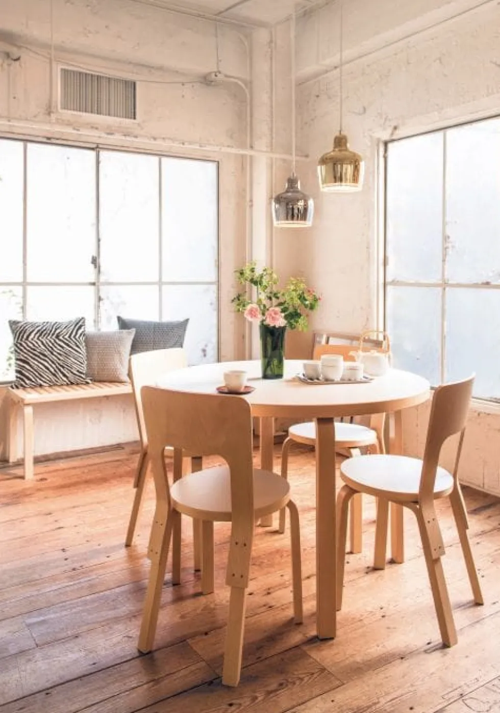 Aalto table round 90B