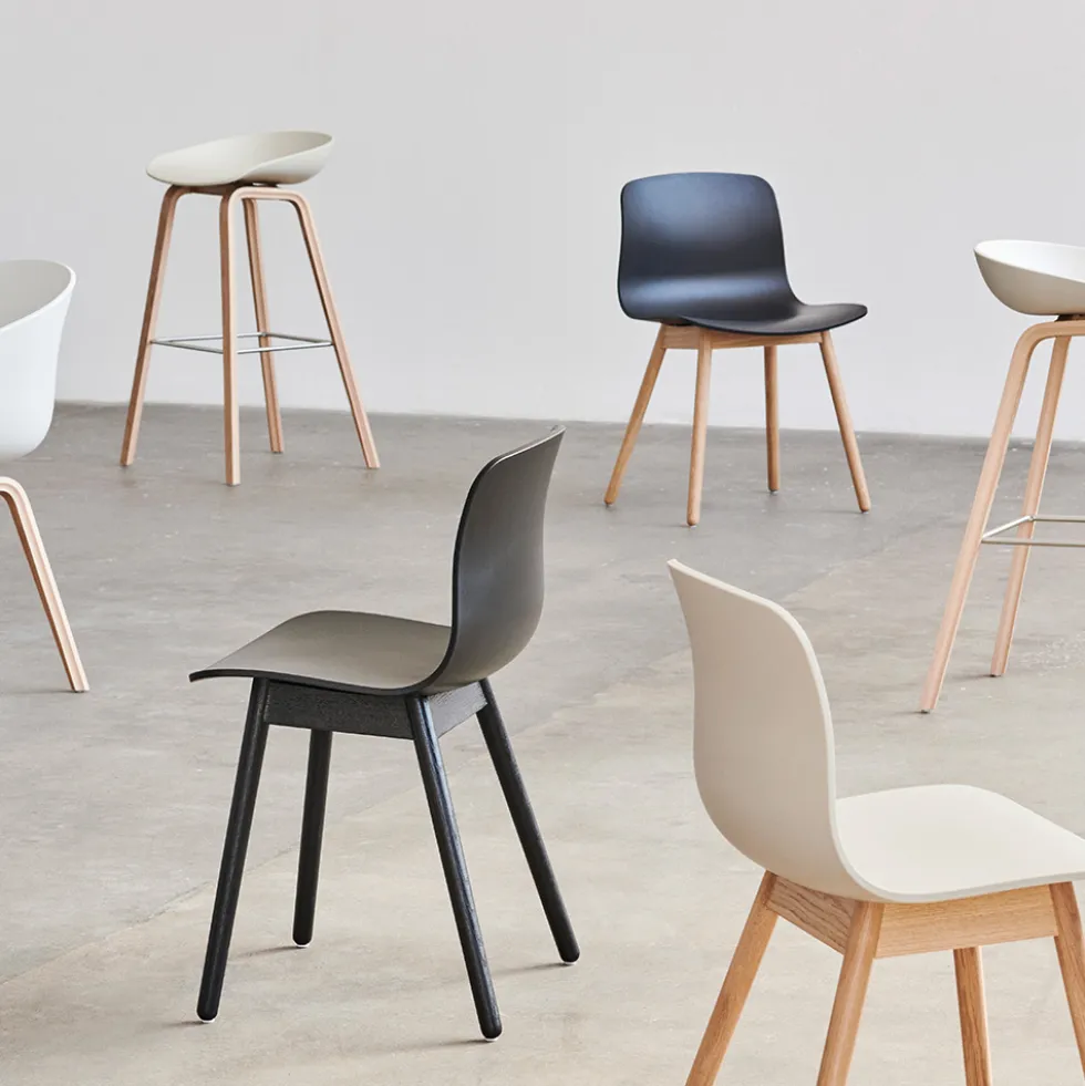 About a Chair aac12 ek