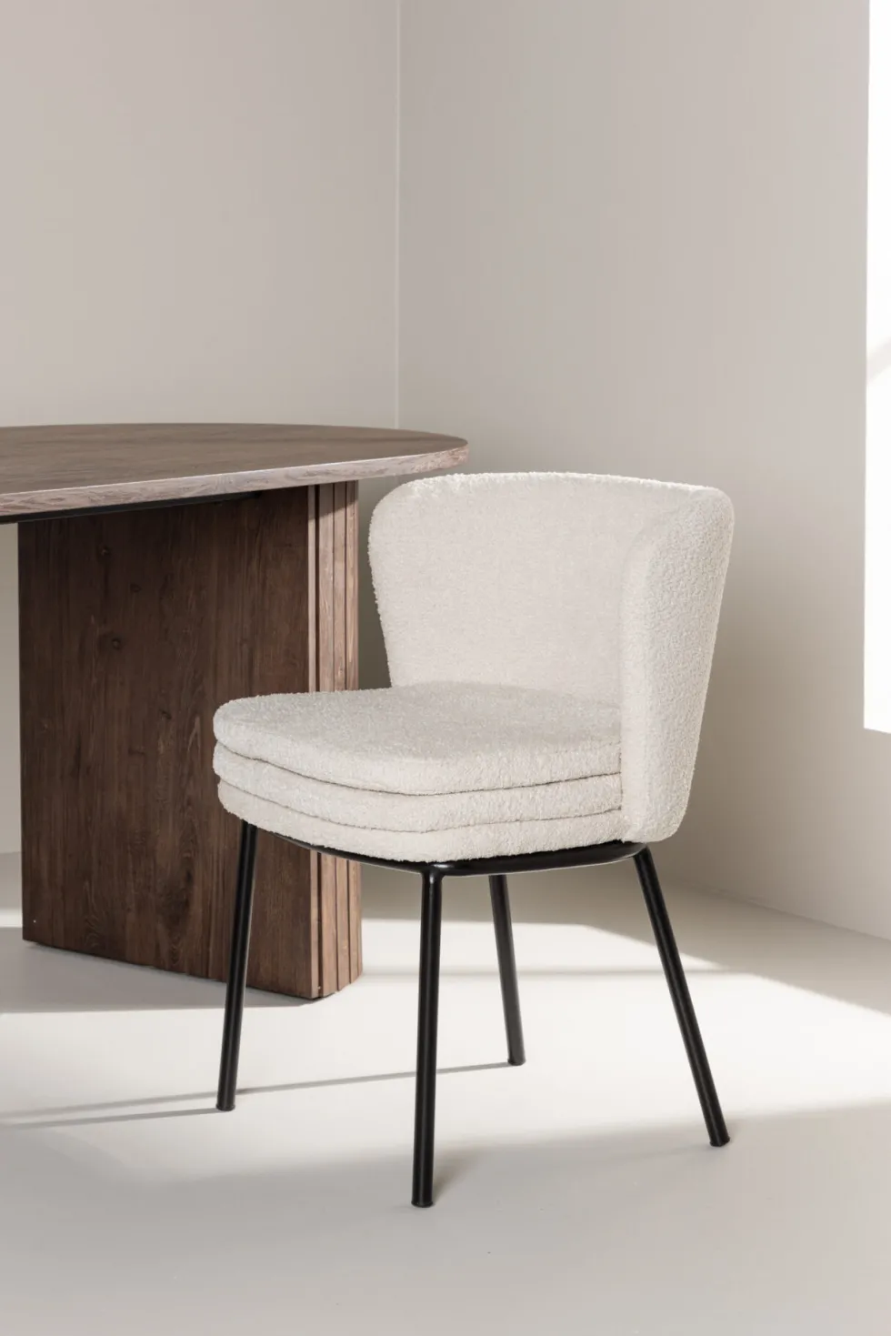Agnes Matstolar White