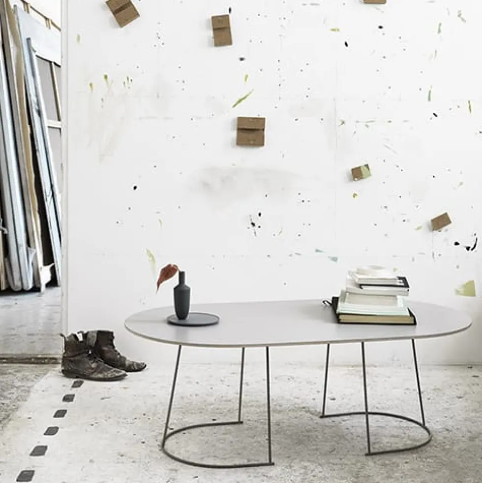 Airy coffee table small