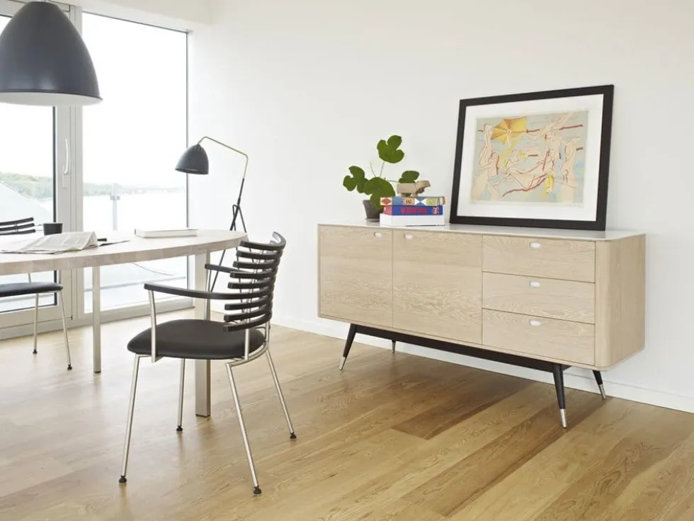 AK 2630 sideboard
