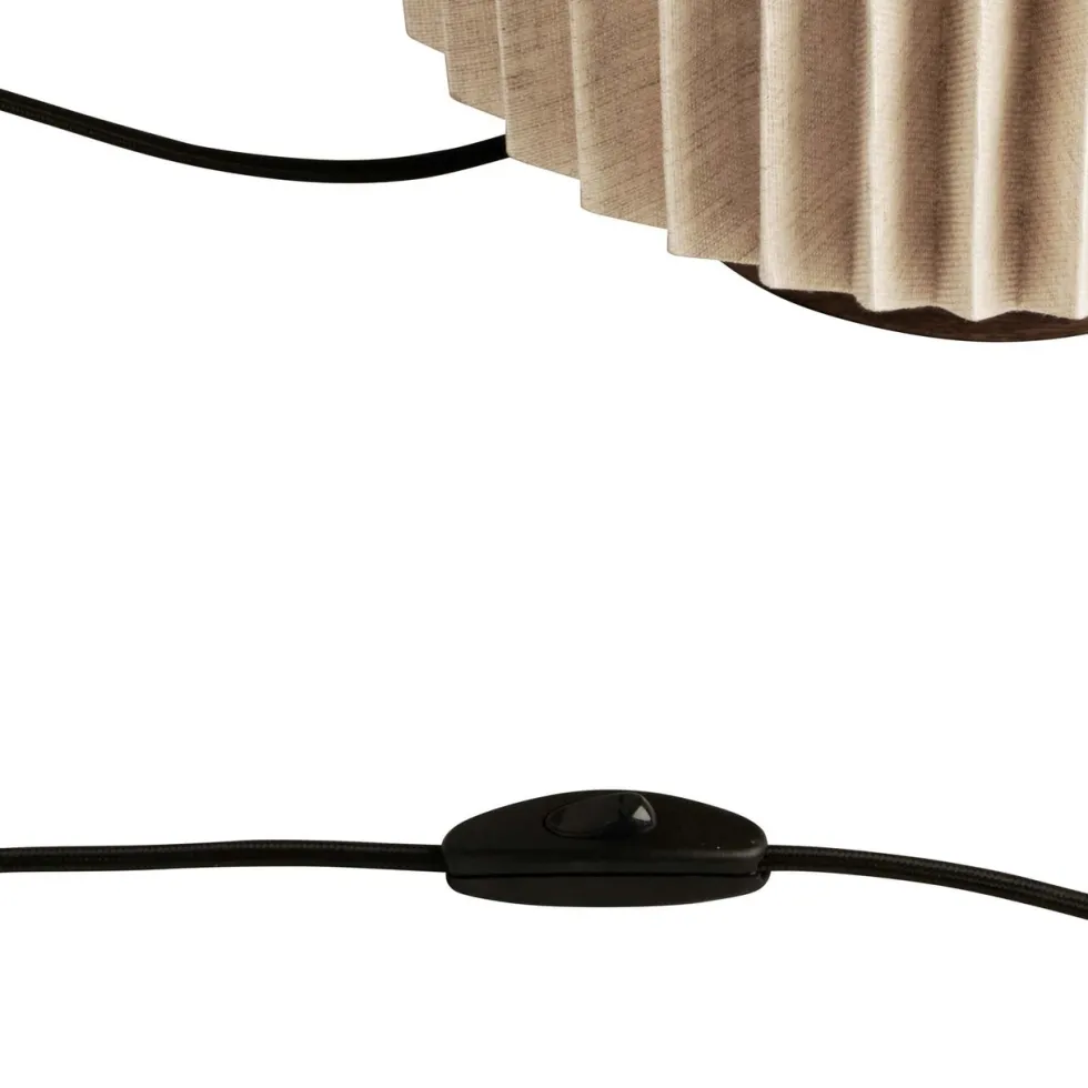 Alba Floor – Golvlampa i skandinavisk design, vit