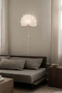 Anna Wall – Vägglampa i bomull, Small & Large