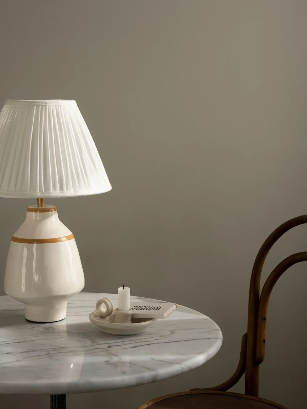 Becky Table – Bordslampa White/Mustard