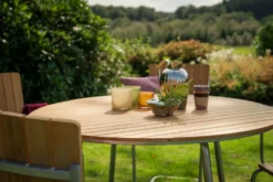 Bord Hillerstorp Sandhamn