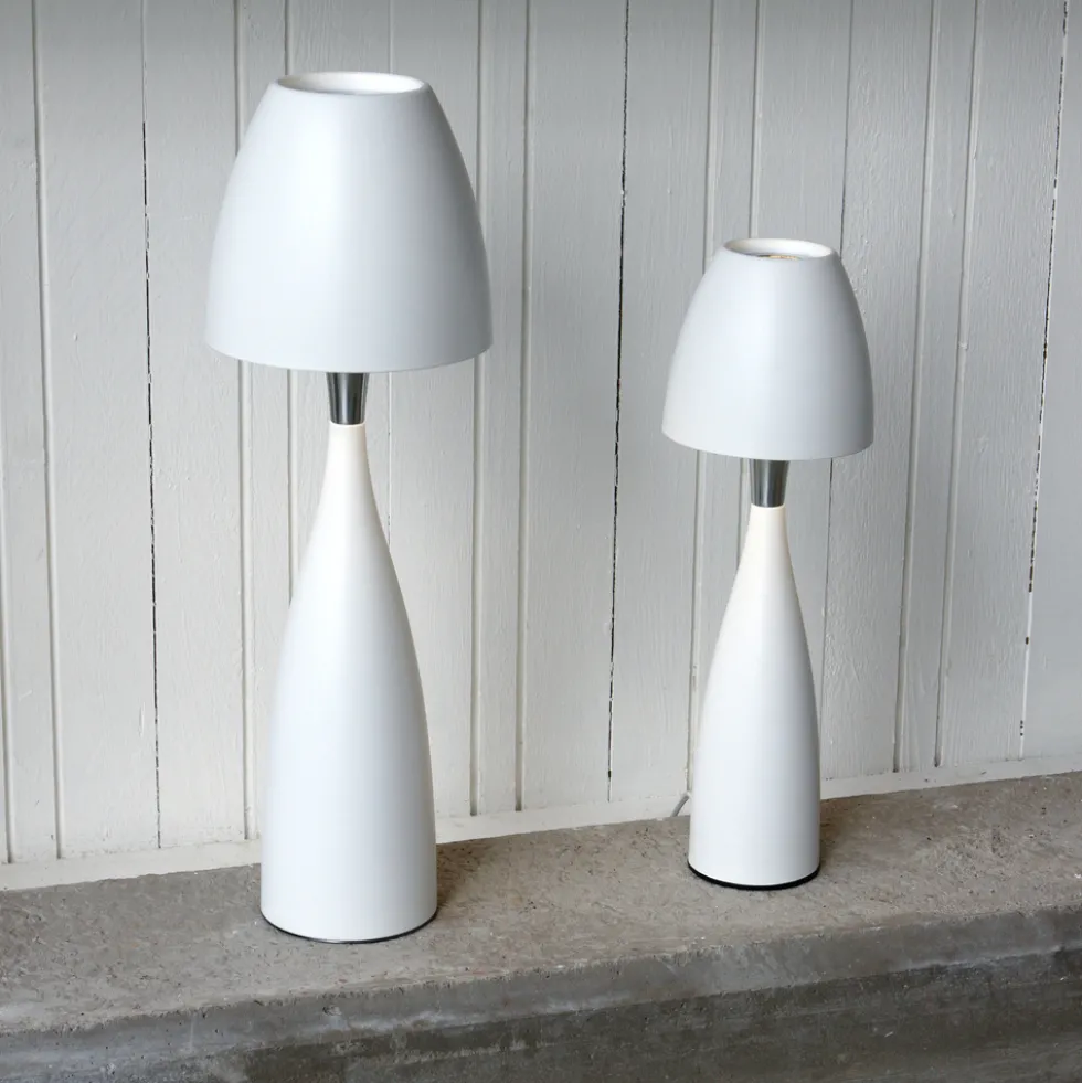 Bordslampa Anemon mellan mattvit