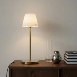 Bordslampa Gil