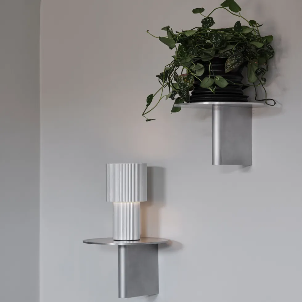 Bordslampa Iluma portabel