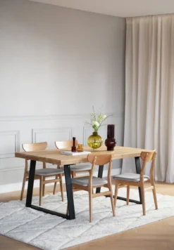 Brooklyn matbord 170×95 U-ben svart metall