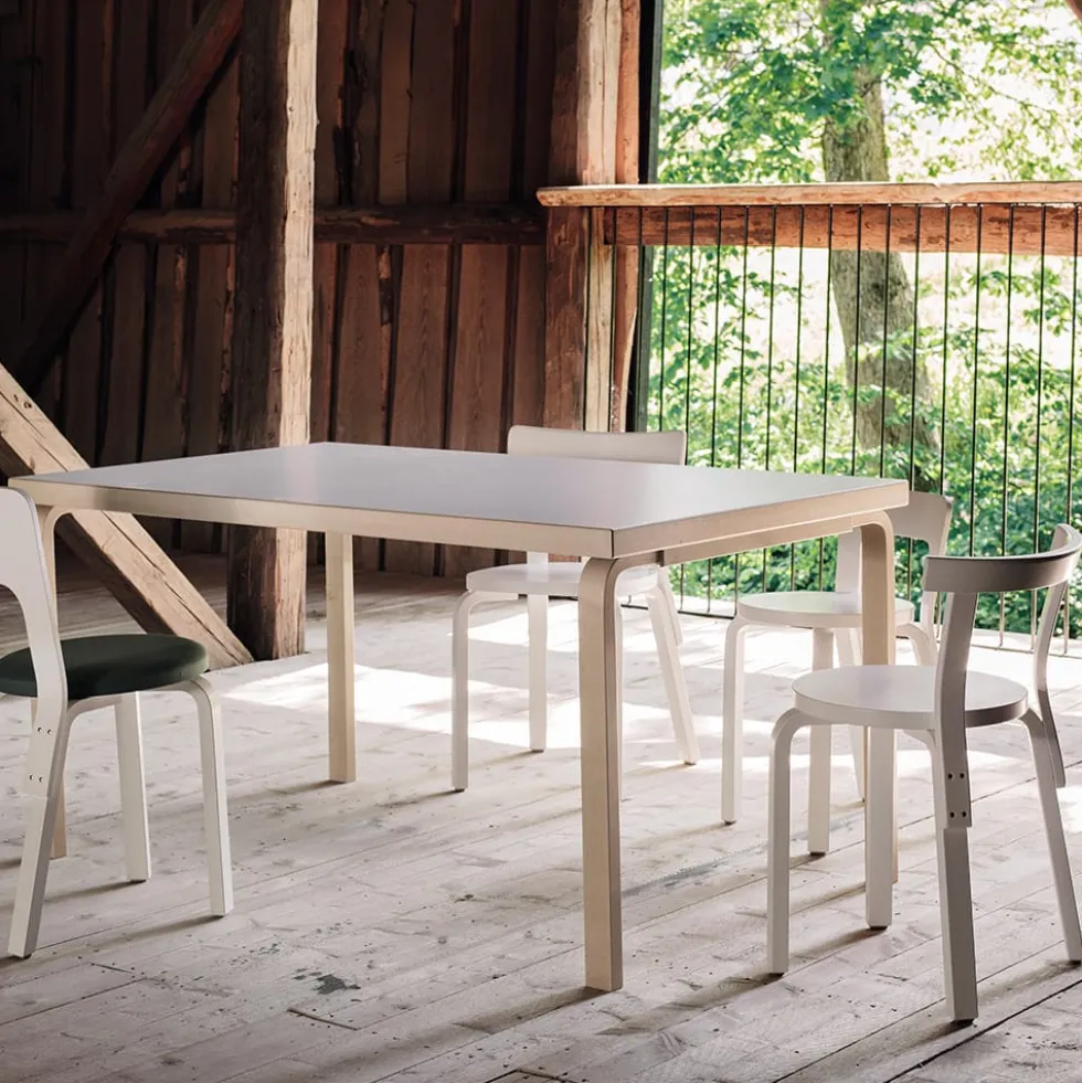 Chair 66 – Klassisk trästol i björk