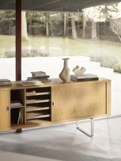 CH825 Credenza sideboard