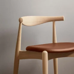 CH20 Elbow chair stol såpad ek