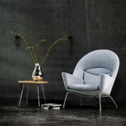 CH468 Oculus chair