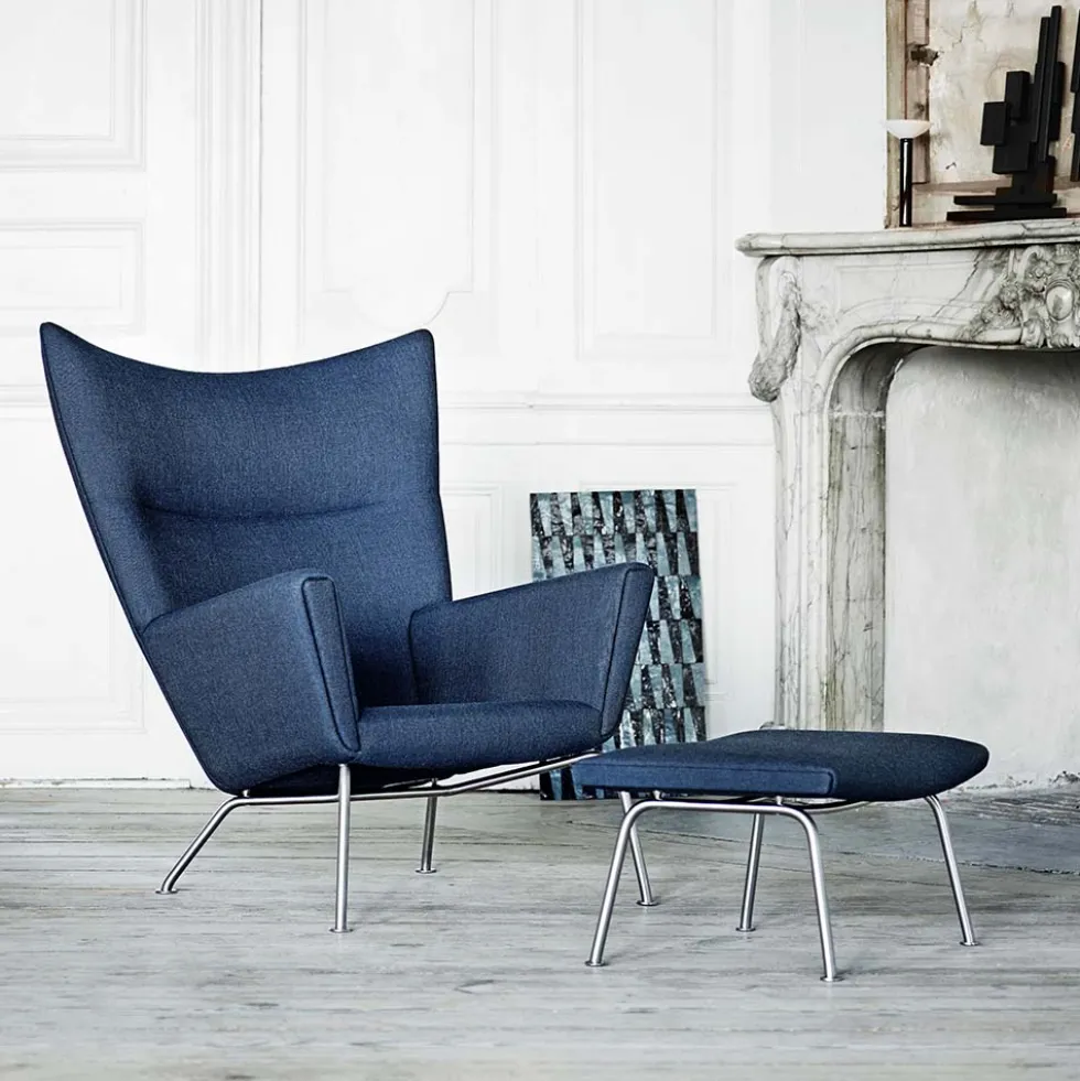CH445 Wing chair