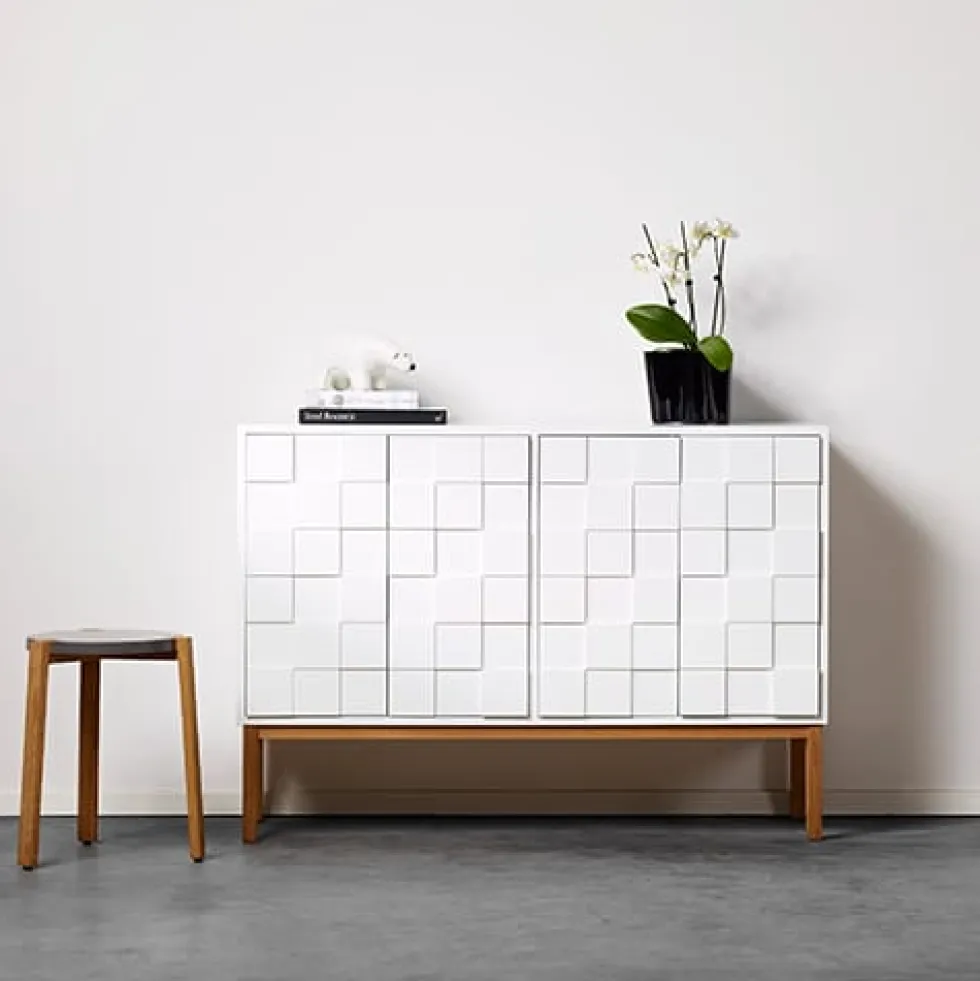 Collect 2010 Low cabinet