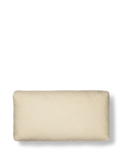 Dase Cushion Small Nordic Bouclé – Benvit Prydnandskudde