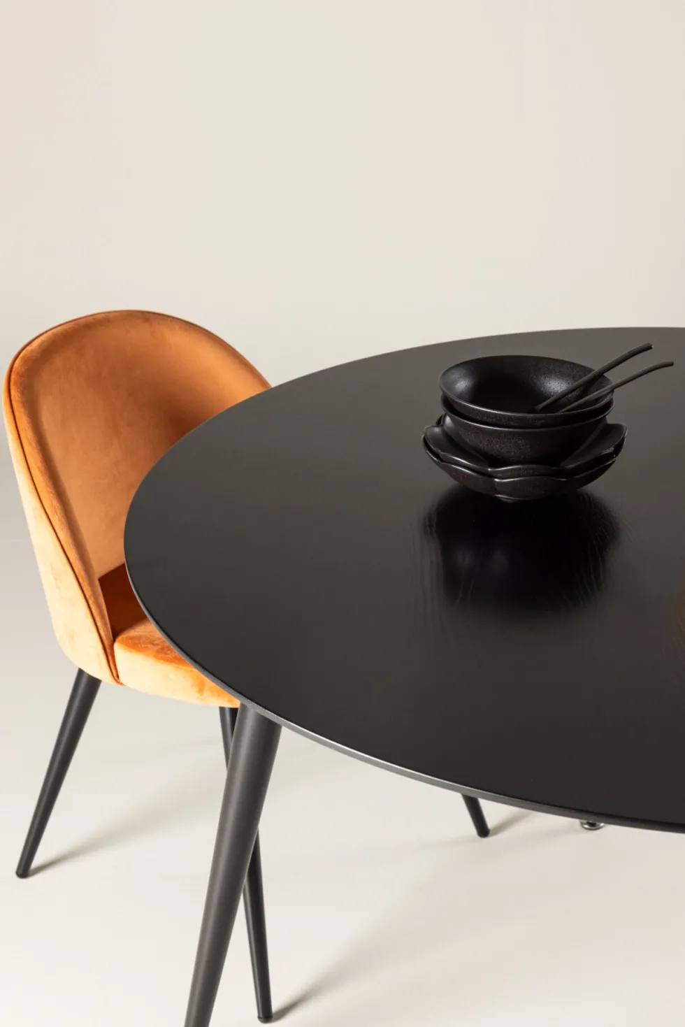 Dipp Runda Matbord ⌀115 Black