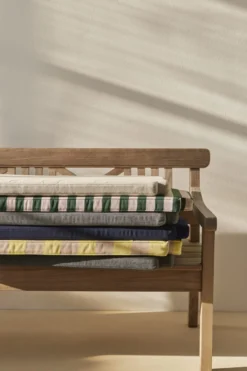 Drachmann bench 165
