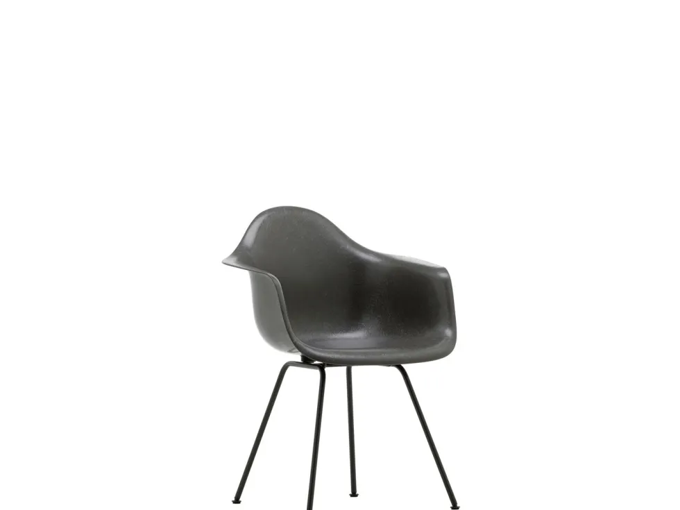 Eames Fiberglass Armchair DAX