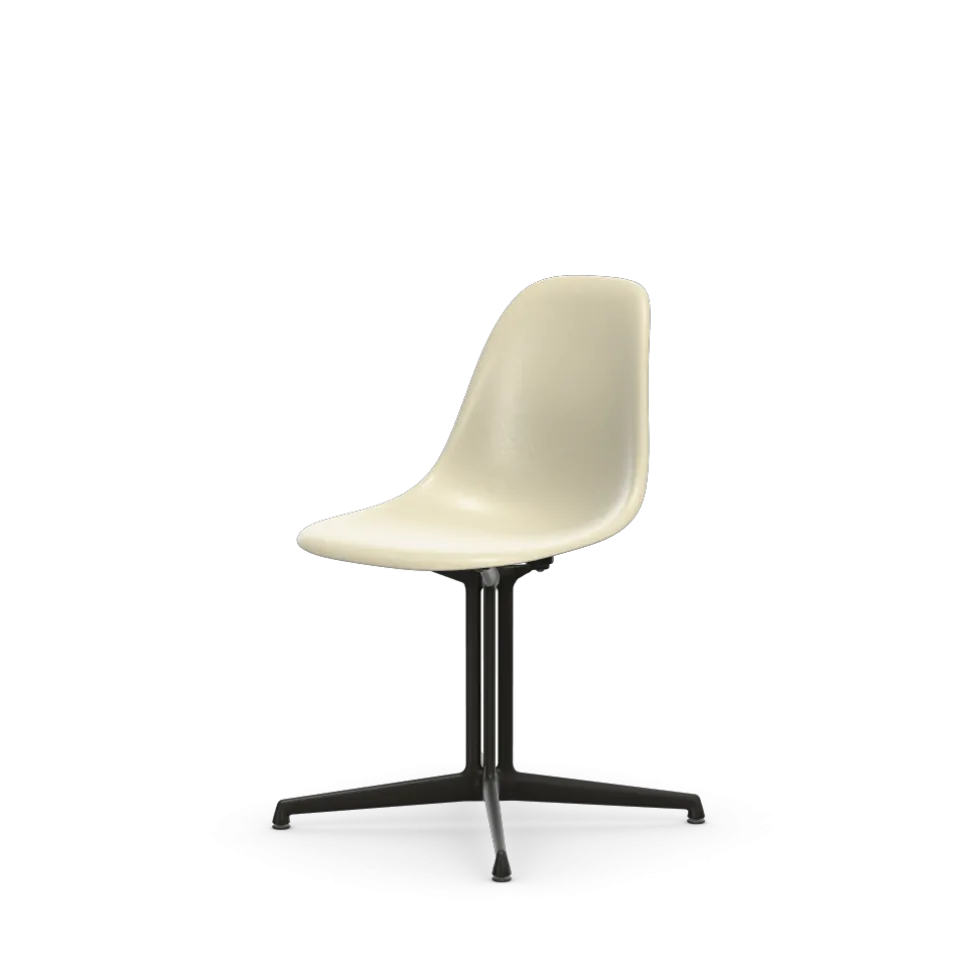 Eames Fiberglass Side Chair DSL