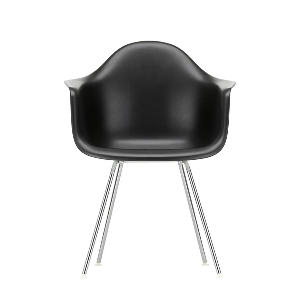 Eames Plastic Armchair DAX