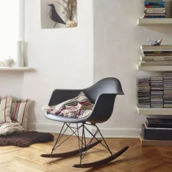 Eames RAR Rocking chair gungstol deep black