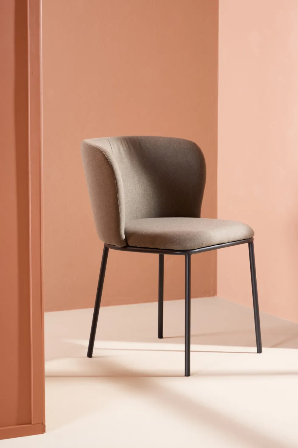 Edina Matstolar Brown