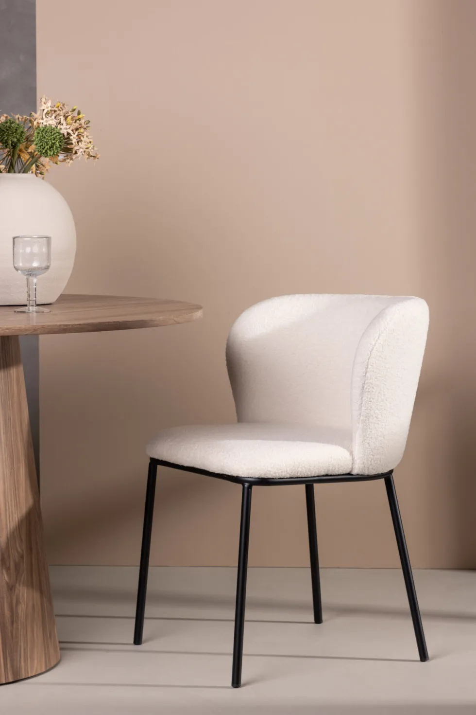 Edina Matstolar White