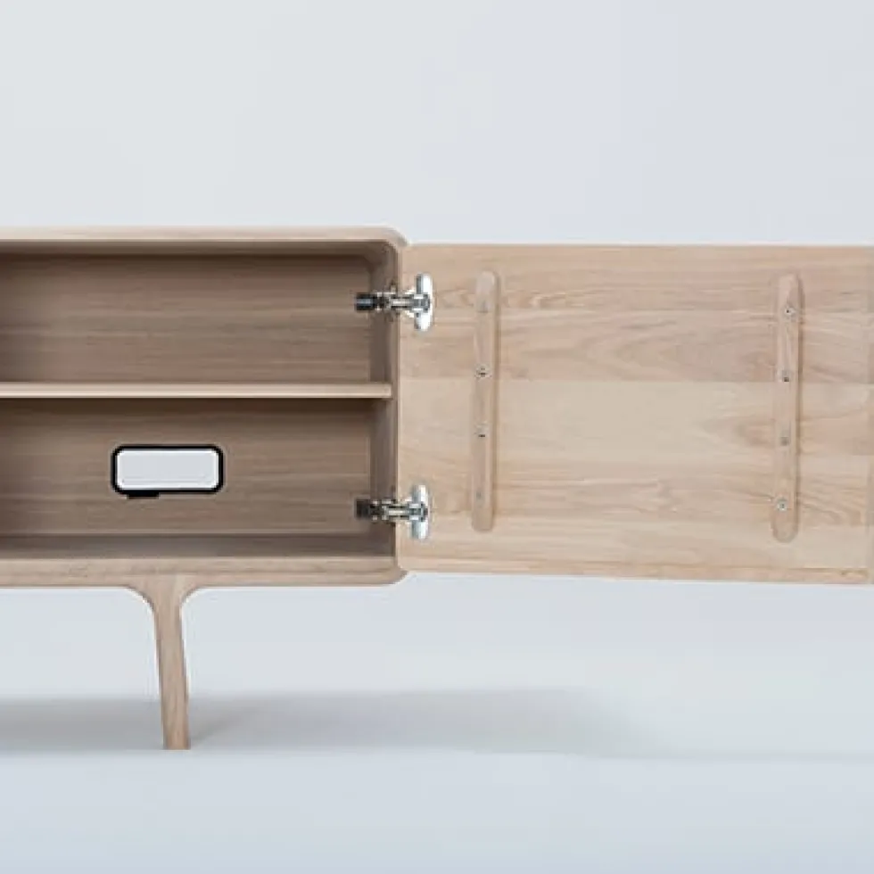 Fawn sideboard 150