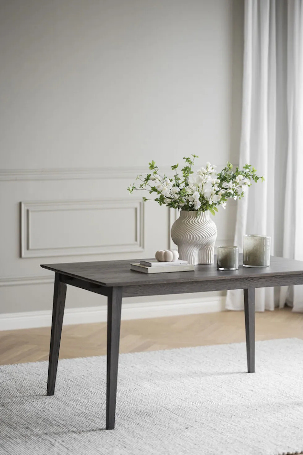Filippa matbord 140