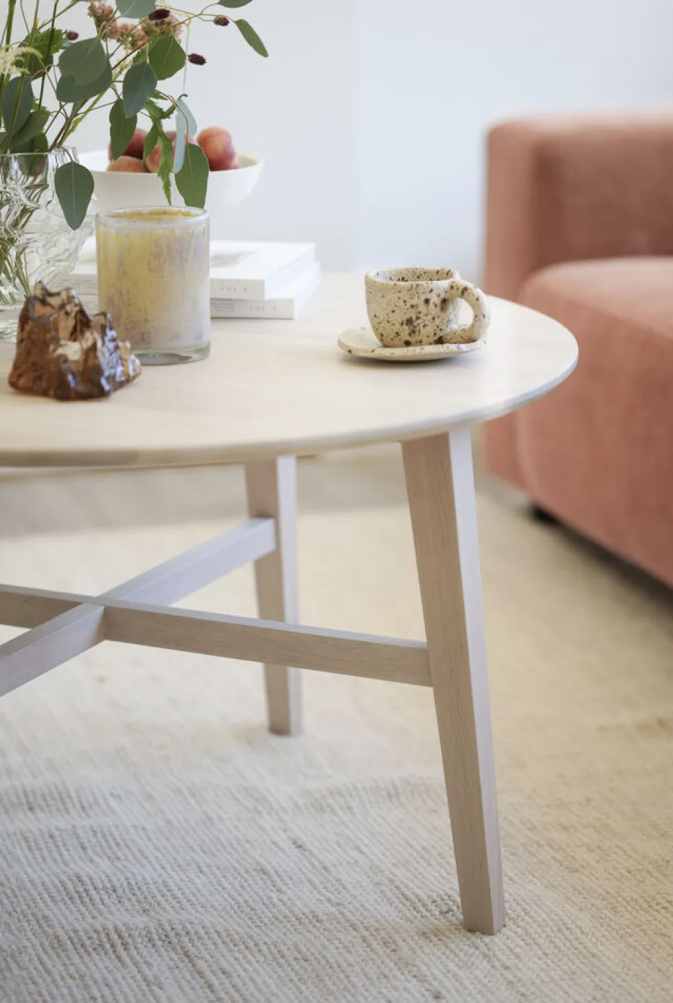 Filippa soffbord runt Ø90