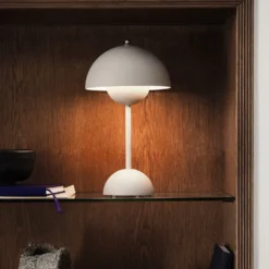 Flowerpot Portable VP9 bordslampa