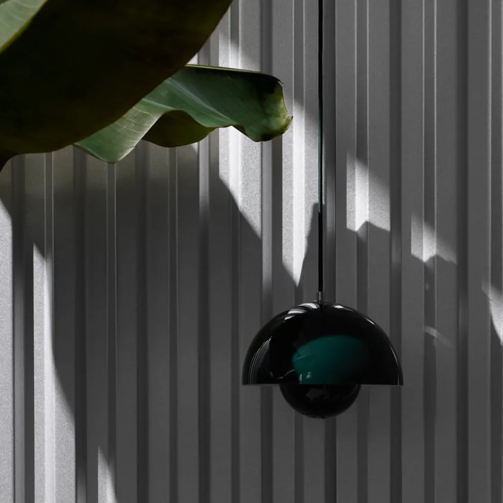 Flowerpot VP1 taklampa