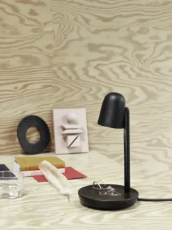 Focus bordslampa