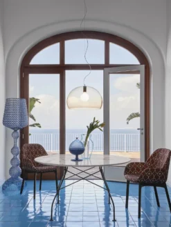 Glossy Ovalt marmorbord Svarta ben 192×118 cm