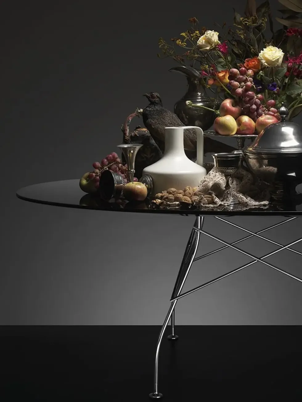 Glossy runt marmorbord 150cm med kromade ben