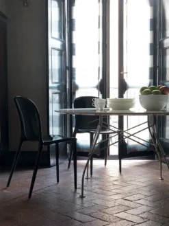 Glossy runt marmorbord 150cm med kromade ben