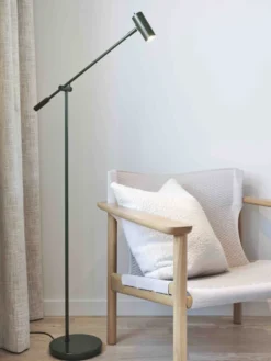 Golvlampa Cato dimbar
