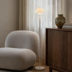 Golvlampa Vienda