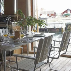 Grythyttan utegrupp 9A bord & A2 fåtölj teak