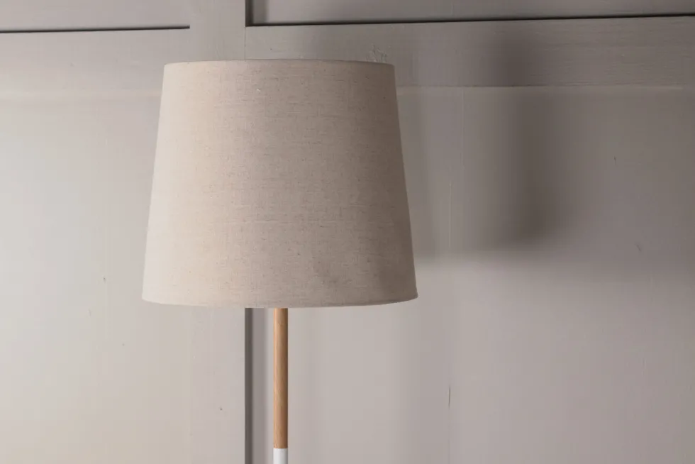 Hattman Golvlampor Beige