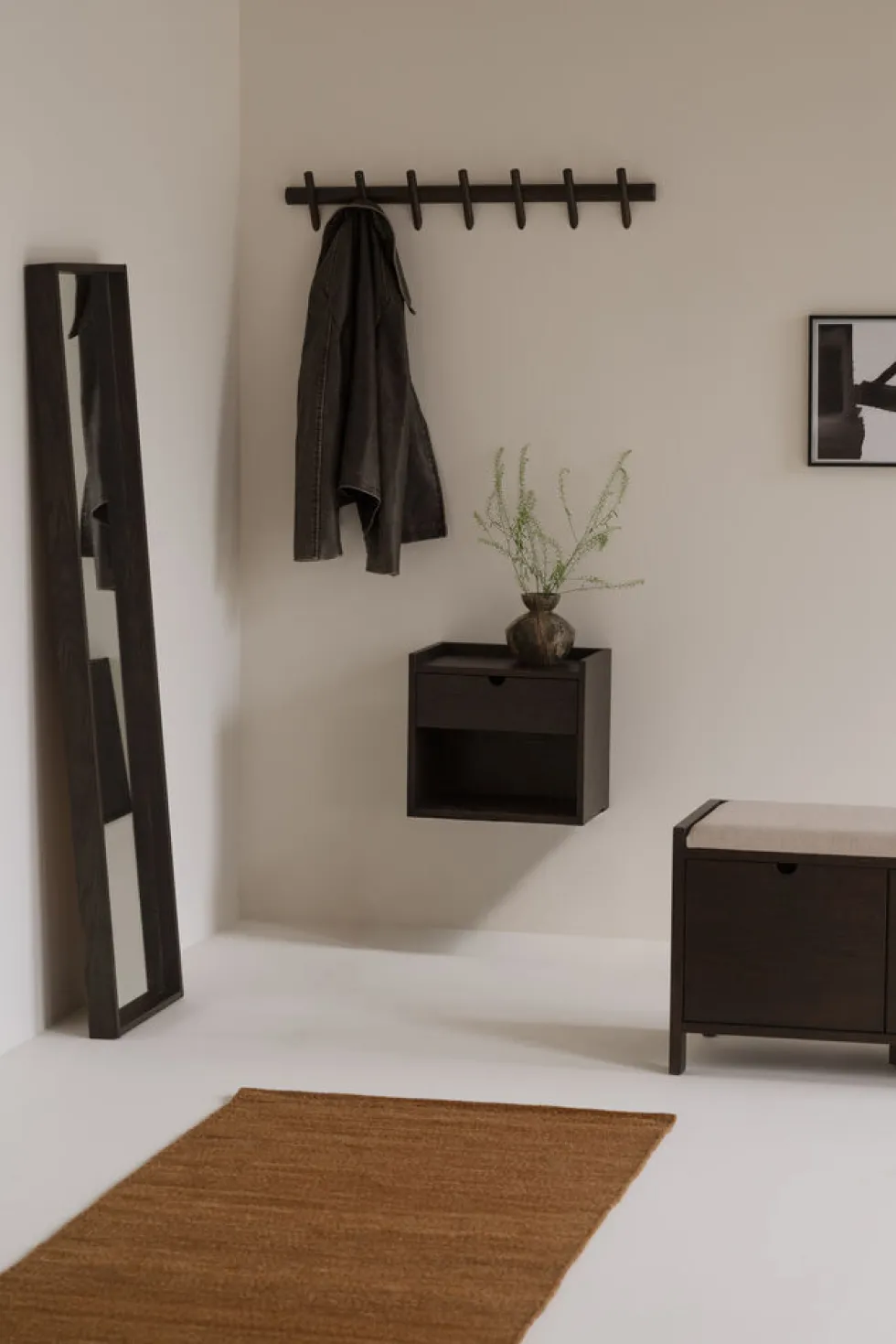 Hillmond väggskåp/sängbord 40