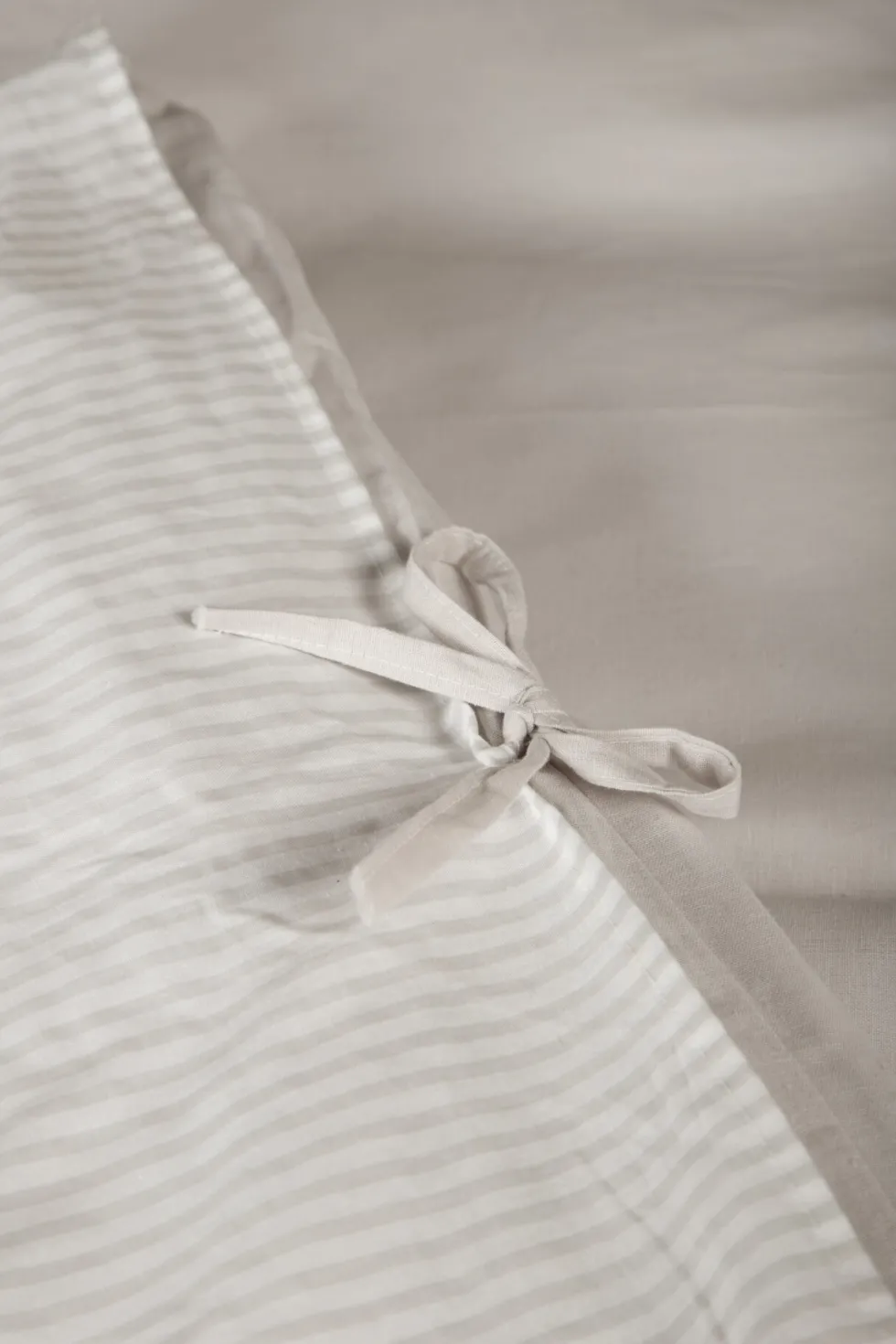 Jenna Påslakanset 200 × 150 Light Grey
