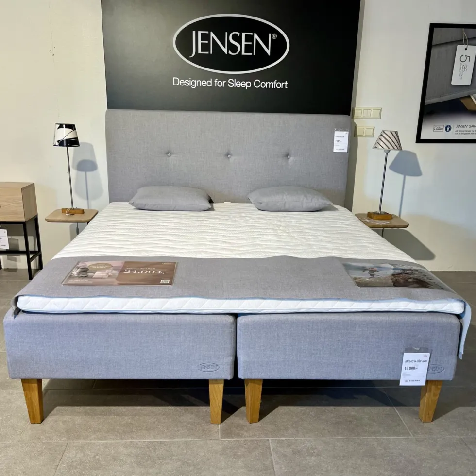 Jensen Ambassadör 180×200 cm – Utställningsexemplar