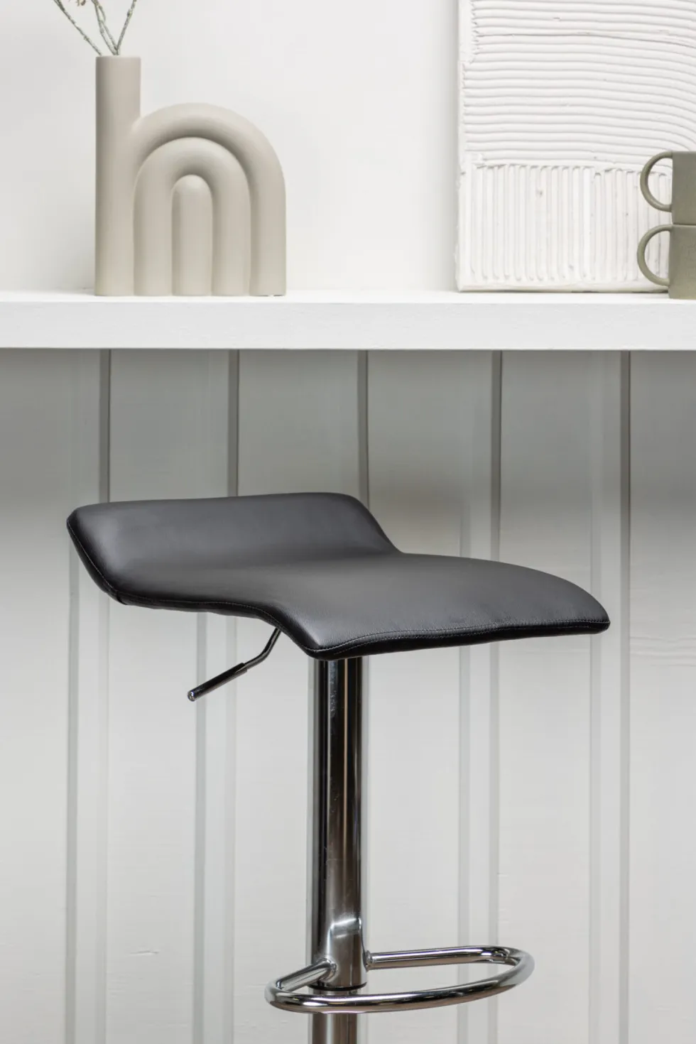 Jonna Barstolar Black