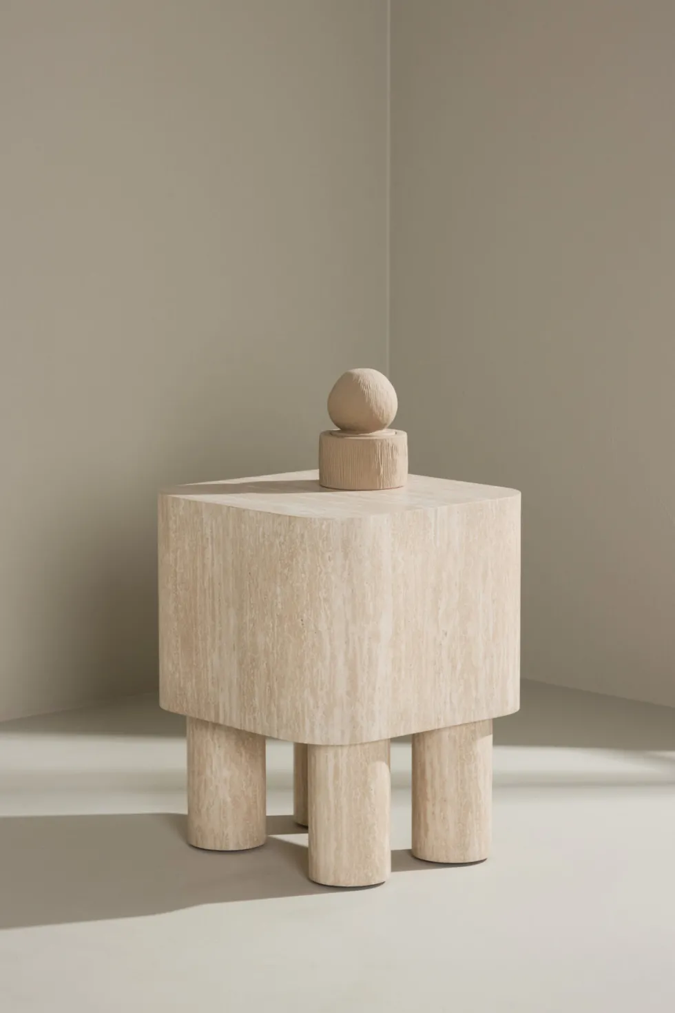 Klirou Sidobord 40×40 Beige