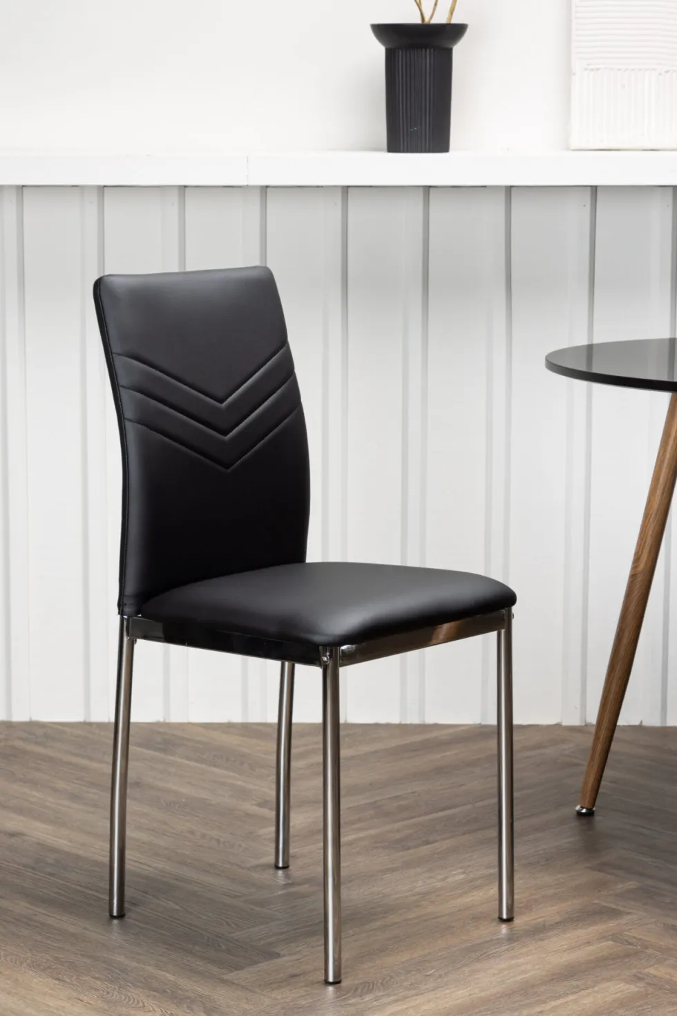 Lily Matstolar Black