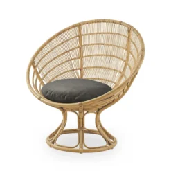 Luna chair exterior