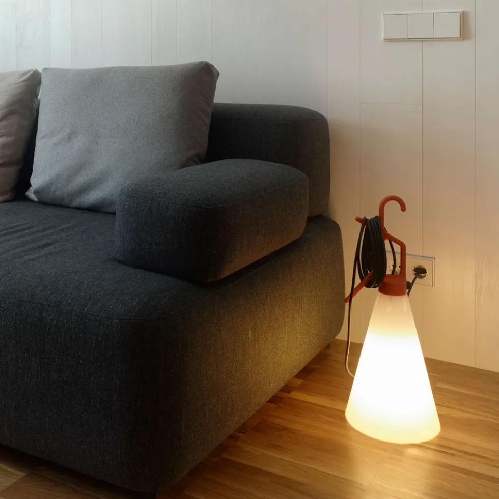 May day bordslampa