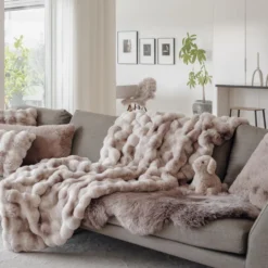Misty kuddfodral faux fur